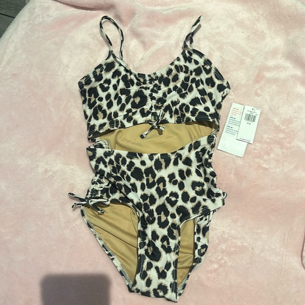 Little girls swimsuit